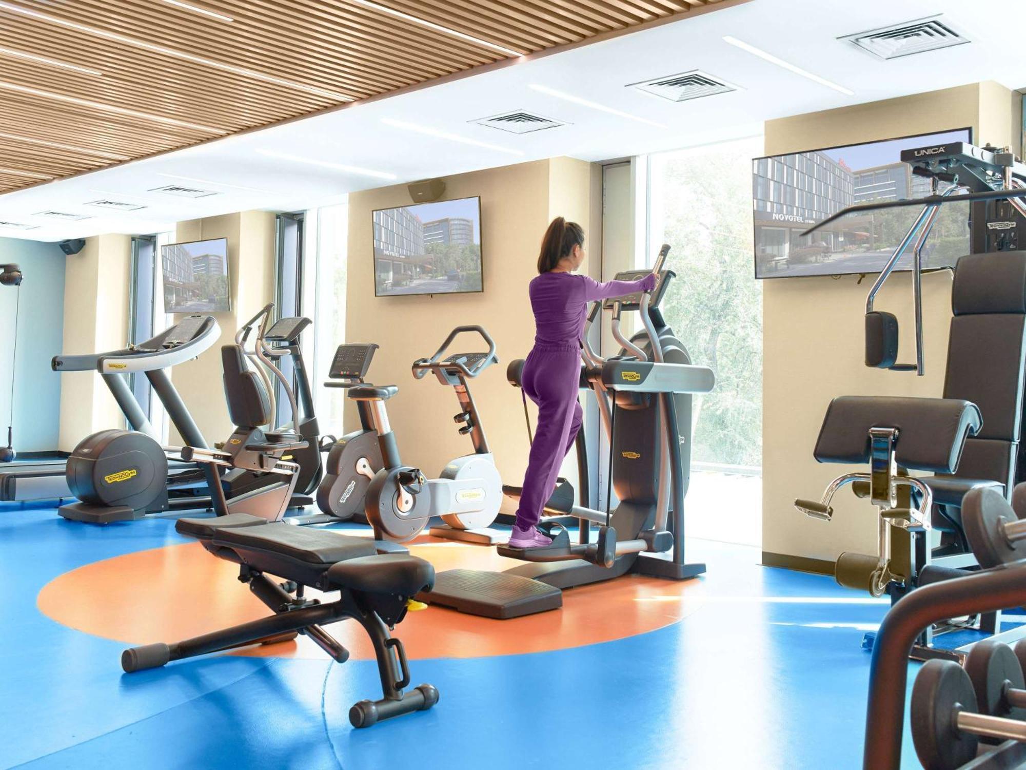 Novotel Living Almaty Jetisu Экстерьер фото